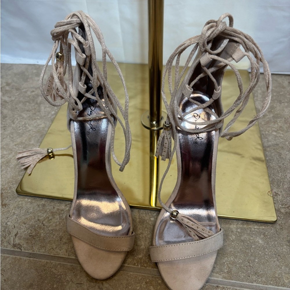 Qupid Nude Lace Up Heels Tassel‎ Strappy Stiletto Sandals Women’s 7